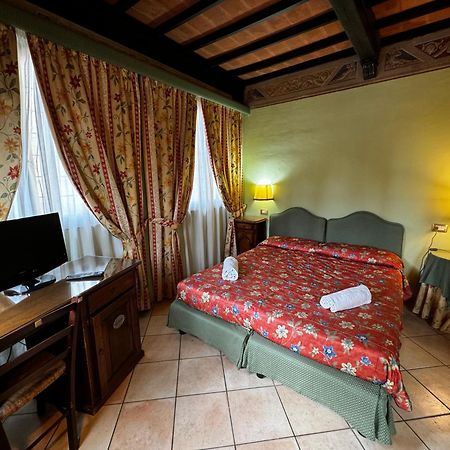 Villa Le Camelie سيينا المظهر الخارجي الصورة
