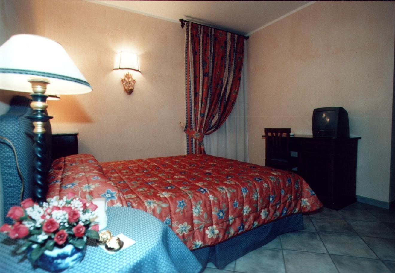 Villa Le Camelie سيينا المظهر الخارجي الصورة