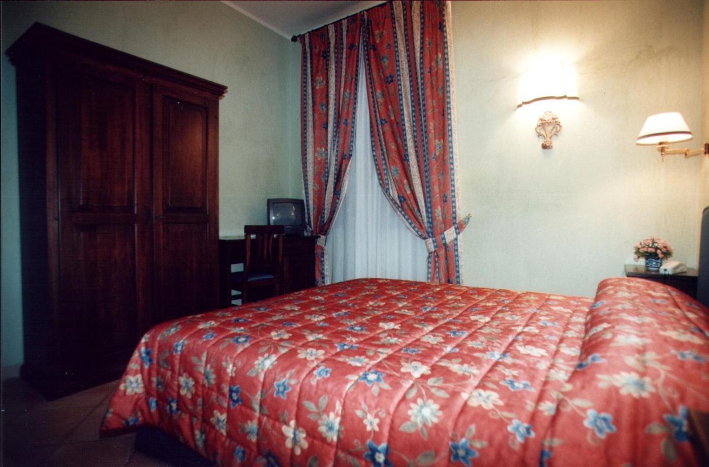 Villa Le Camelie سيينا المظهر الخارجي الصورة