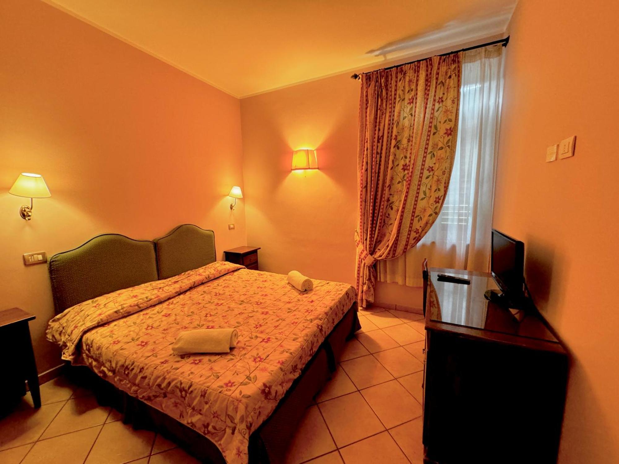 Villa Le Camelie سيينا المظهر الخارجي الصورة