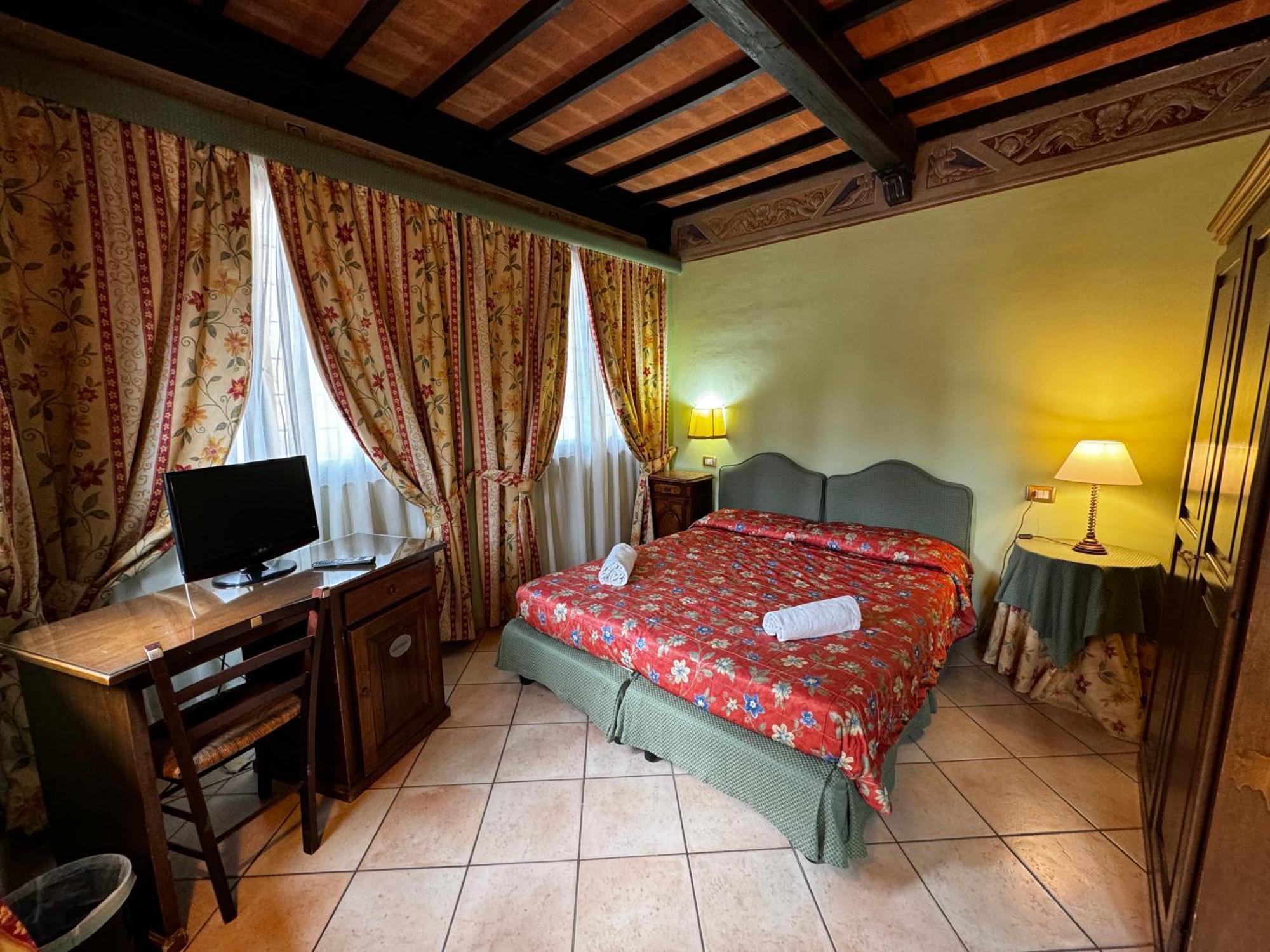 Villa Le Camelie سيينا المظهر الخارجي الصورة