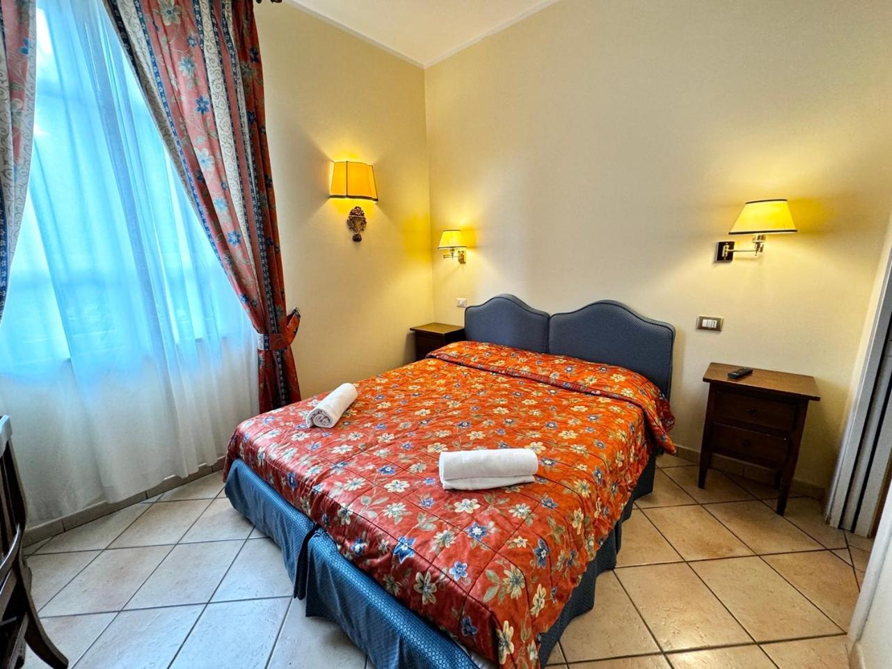 Villa Le Camelie سيينا المظهر الخارجي الصورة